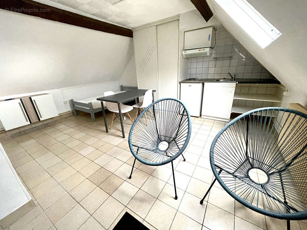 Appartement à FAMARS