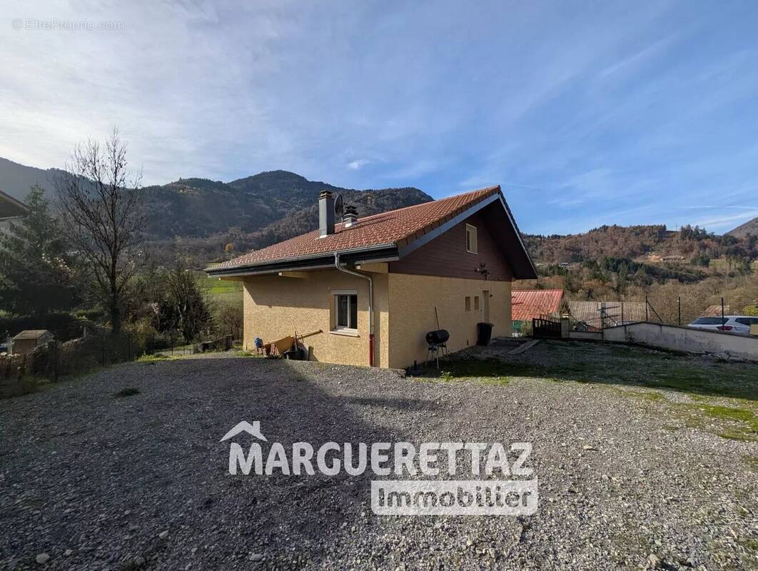 Maison à SAINT-JEOIRE