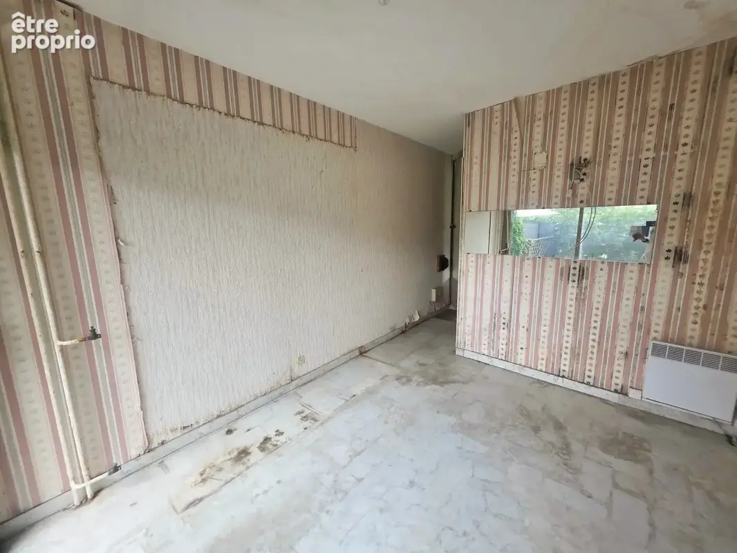 Studette a renover - 200m des plages - ideal loc courte duree - photo 3