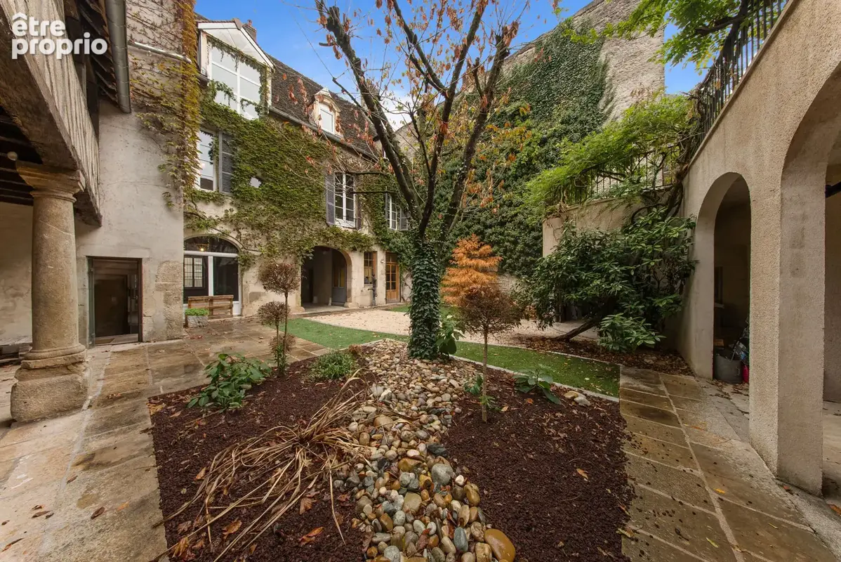 Beaune — hôtel particulier du xviième siècle une adresse de caractère - photo 3