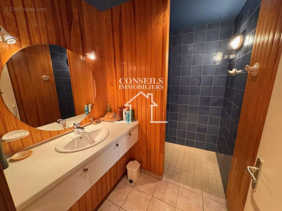 Maison à SAINT-JULIEN-DU-SAULT