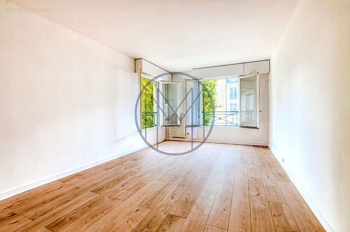 Appartement à VERSAILLES