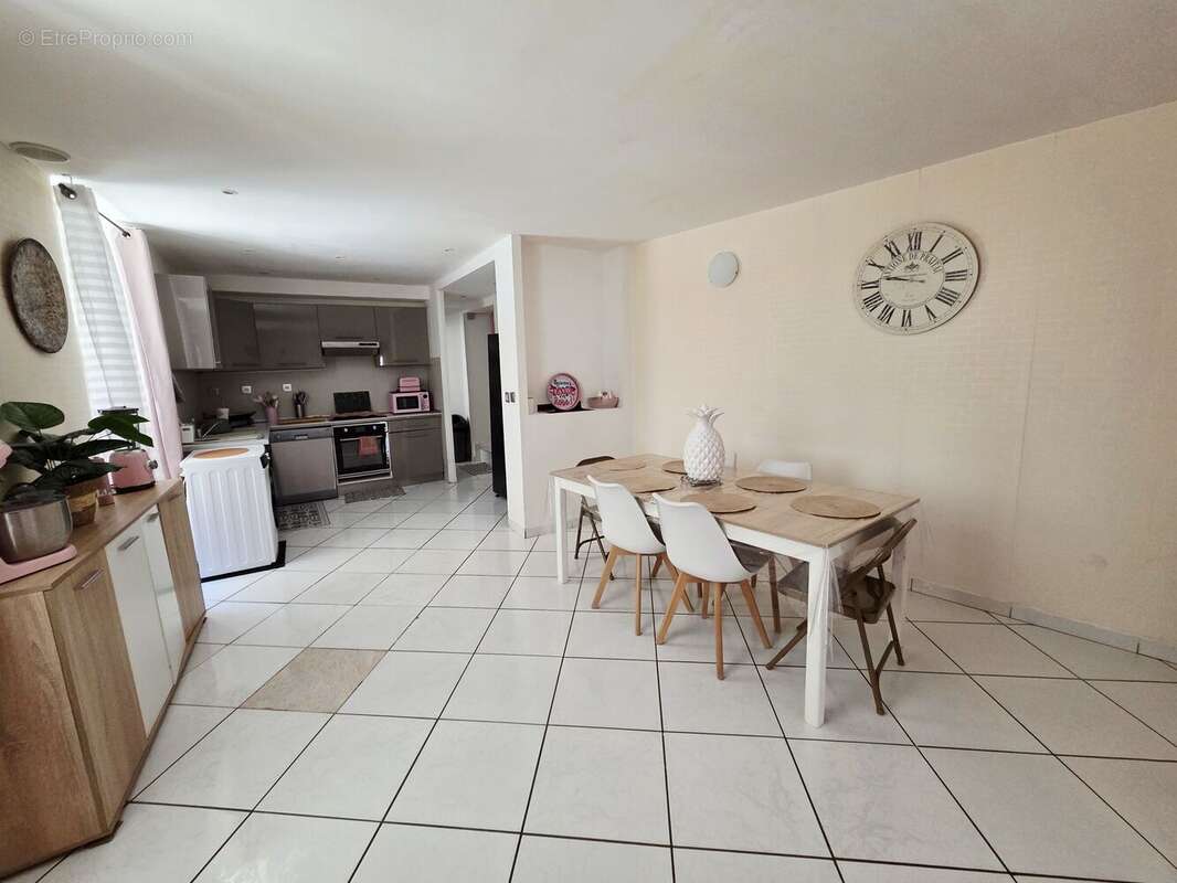 Maison à SAINT-CHINIAN