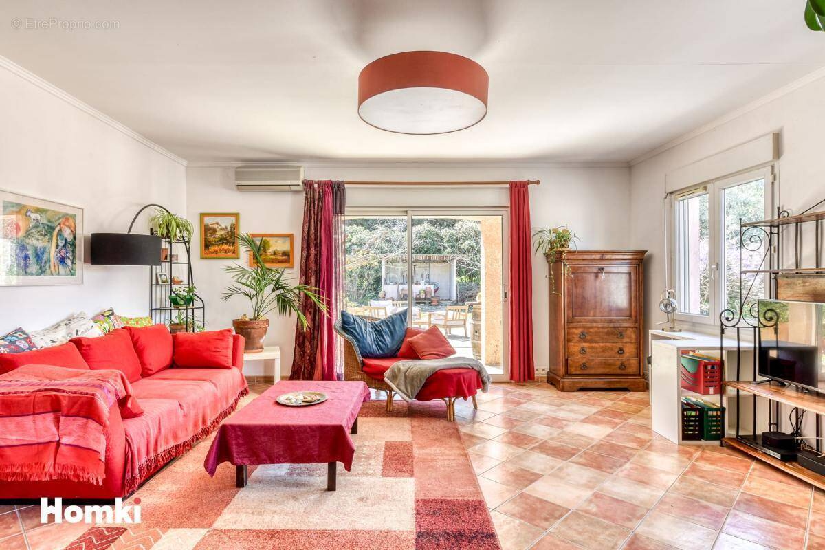 Maison à QUARANTE