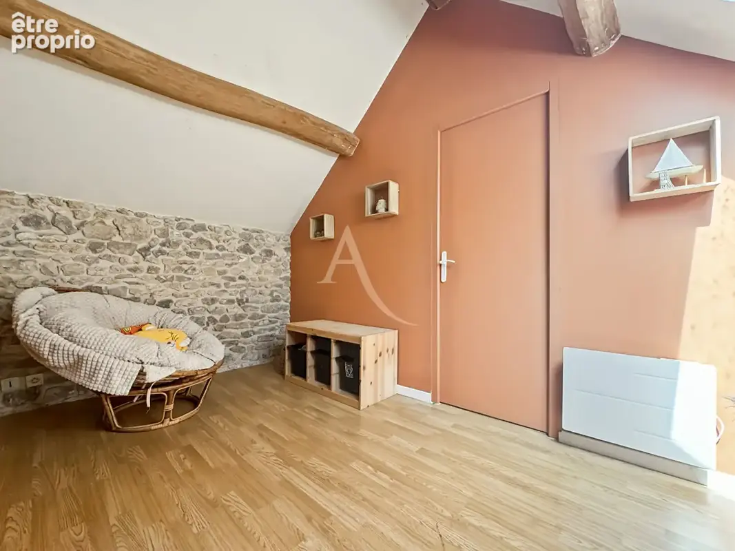 Maison en pierre renovée avec cave et jardin clos - photo 8