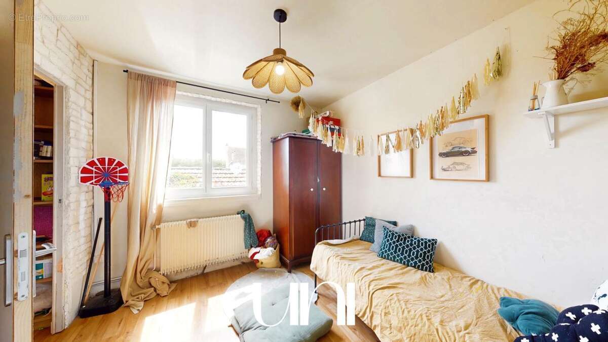 Maison 5 pièces 160 m² en pierre - photo 18
