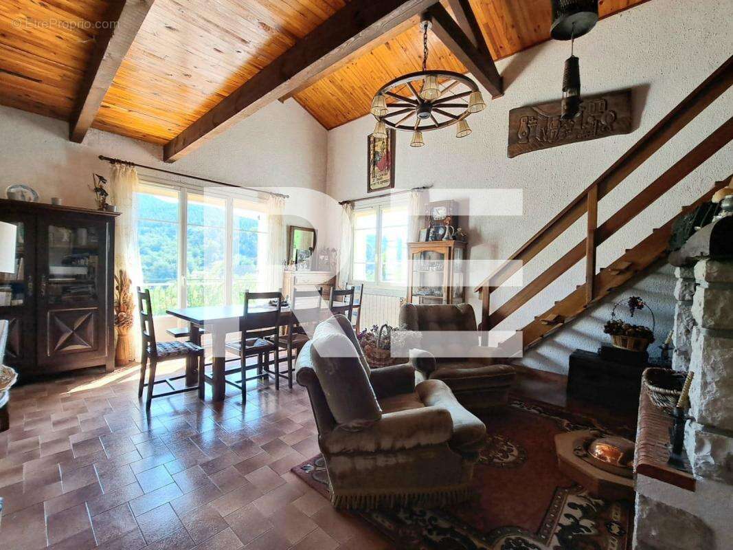 Maison à BRANOUX-LES-TAILLADES