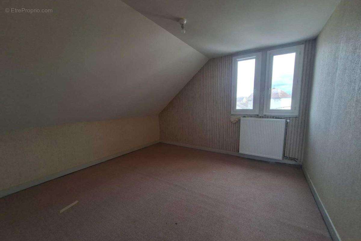 Maison à CIRY-LE-NOBLE