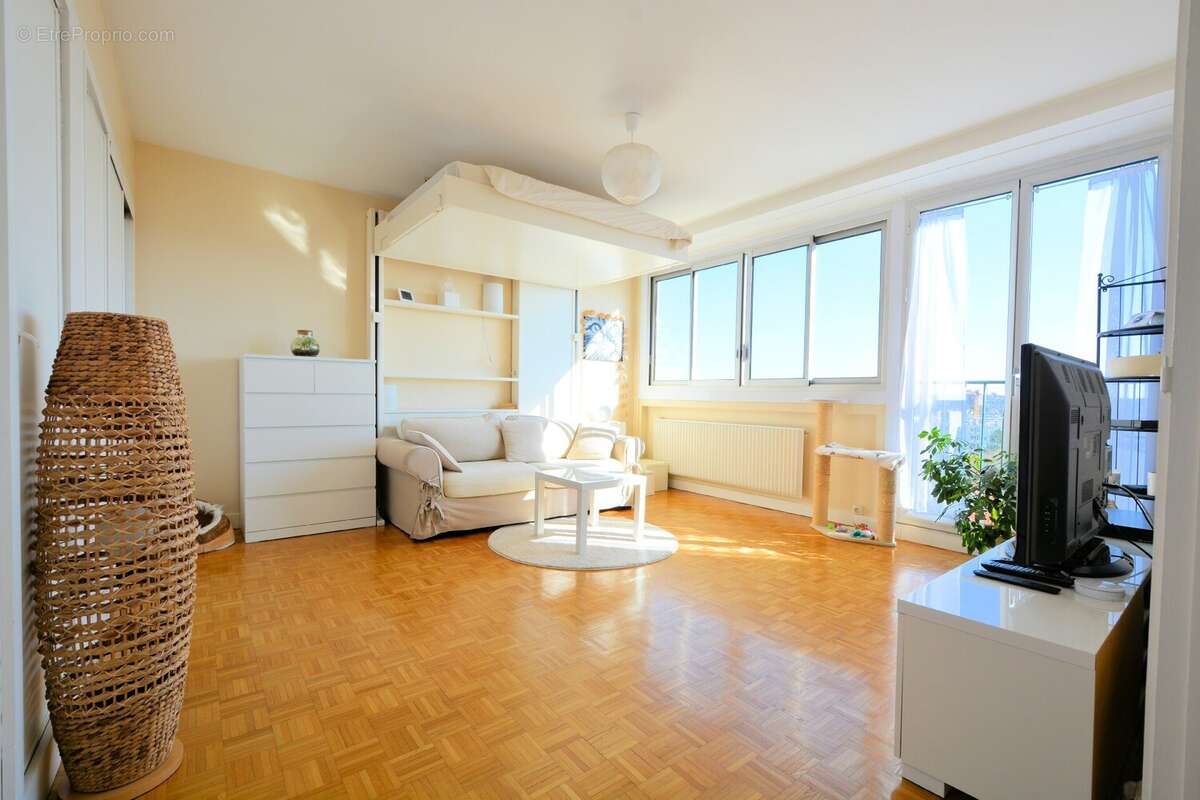 Appartement à SAINT-MAUR-DES-FOSSES