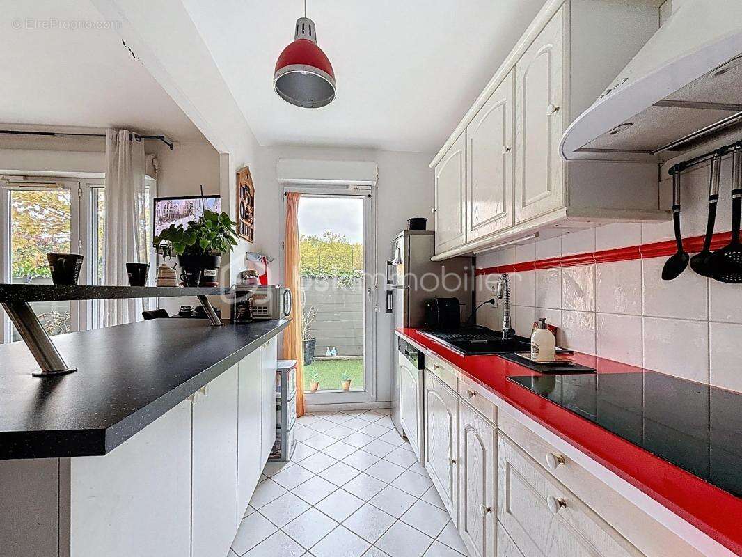 Appartement à JOUY-LE-MOUTIER