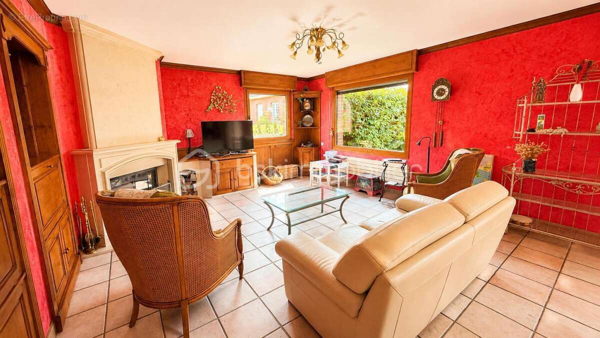Maison à GOUY-SOUS-BELLONNE