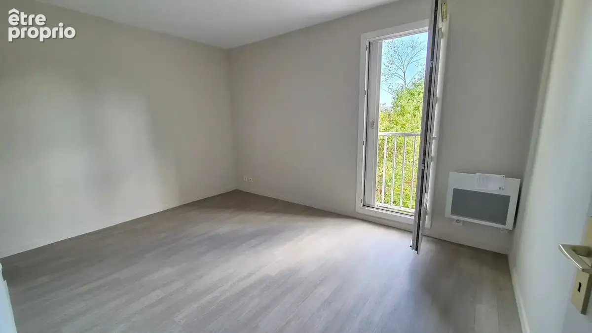 Maison  - 83m² - Tours  Montjoyeux - photo 8