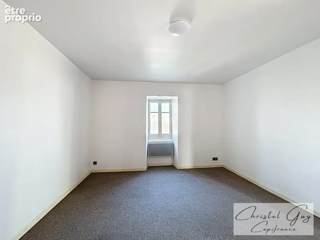 Maison de Maître, coeur de ville MONTVAL-SUR-LOIR (72), 6 chambres, terrain 2090 m² - photo 16