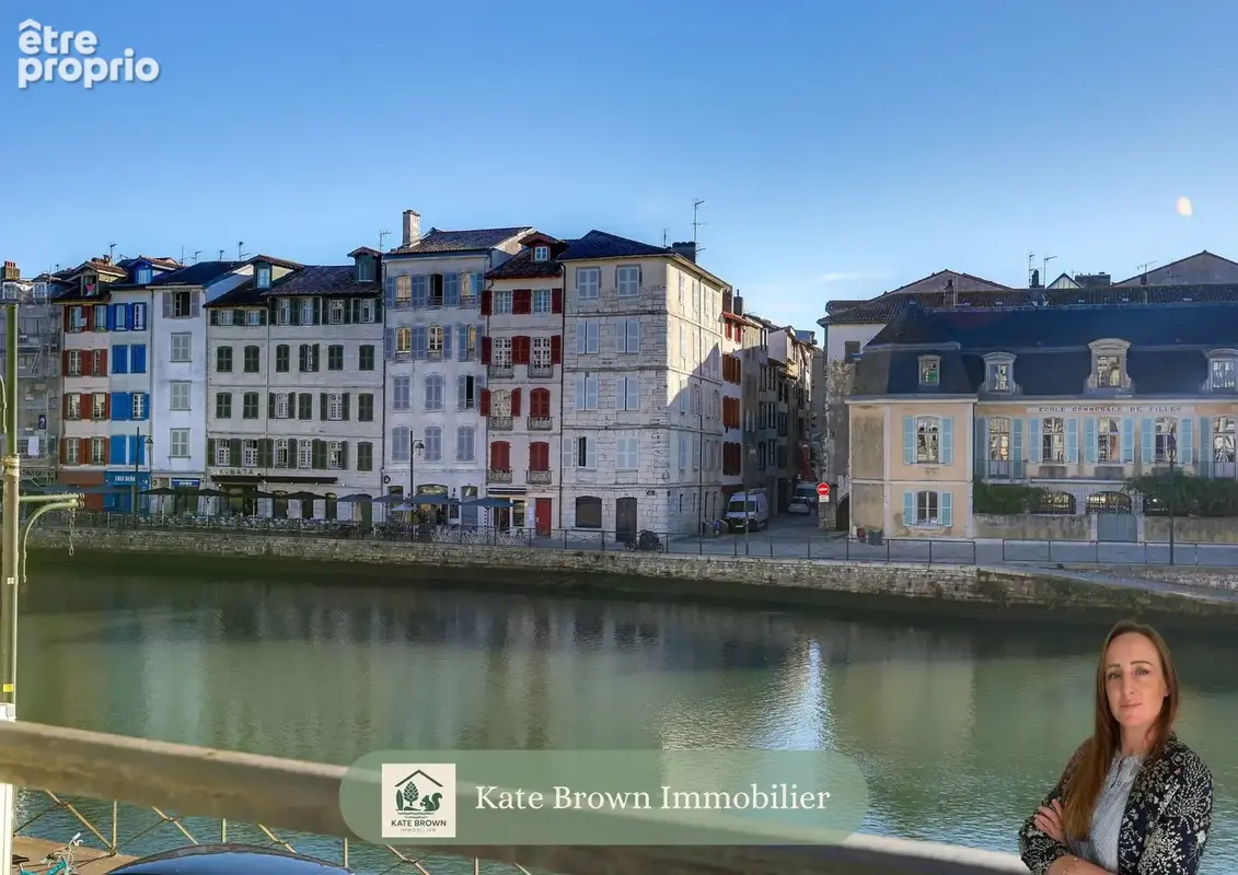 Superbe Appartement T3 avec Vue Imprenable sur la Nive au Cœur Historique de Bayonne - photo 22