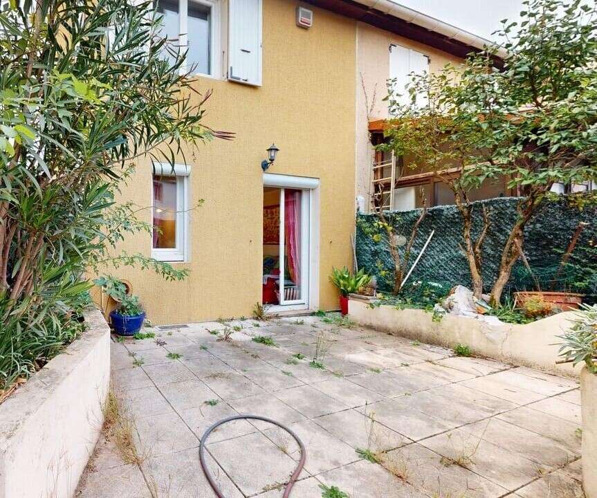 Maison à PIERRE-BENITE