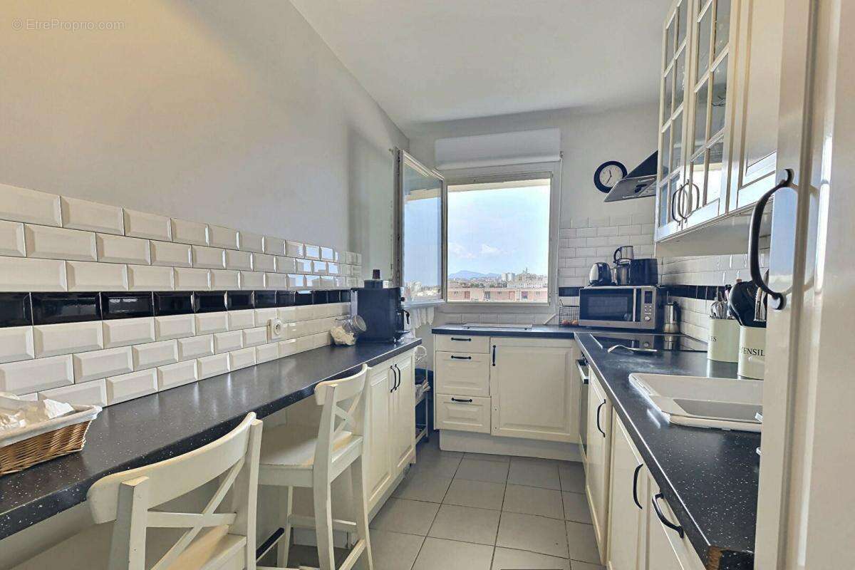 Appartement à MARSEILLE-14E