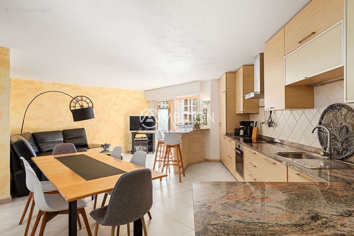 Appartement à FREJUS