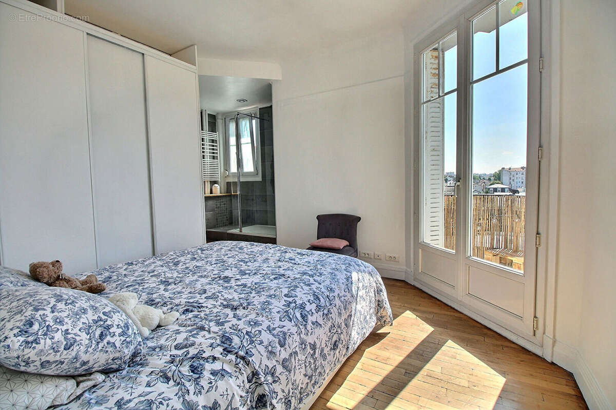 Appartement à COLOMBES