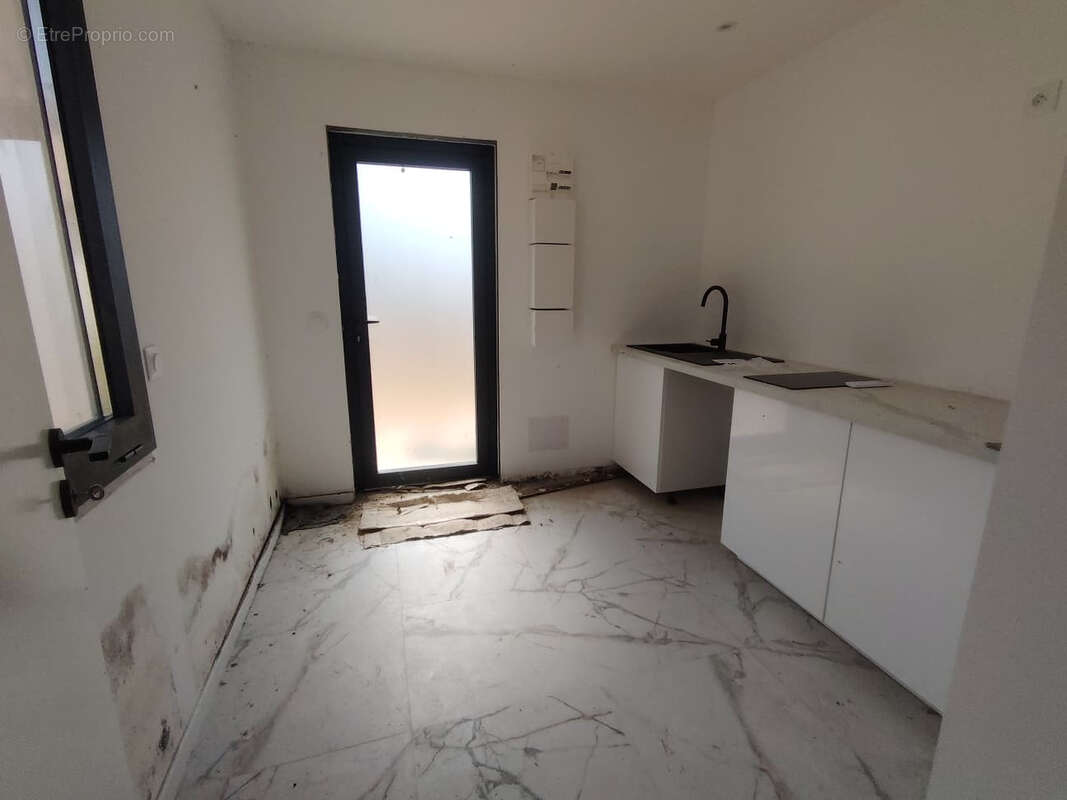 Terrain 416m² à marseille 14e arrondissement - photo 10