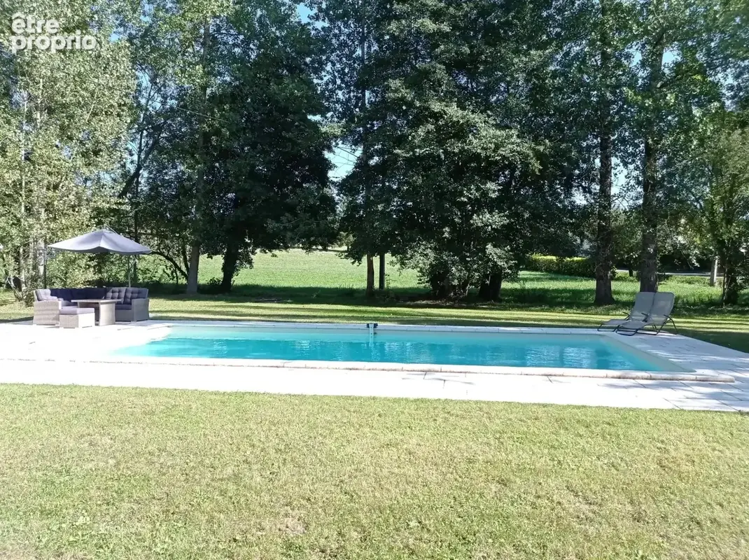 Maison familiale de 5 chambres avec  terrain de 1 hectare - photo 2