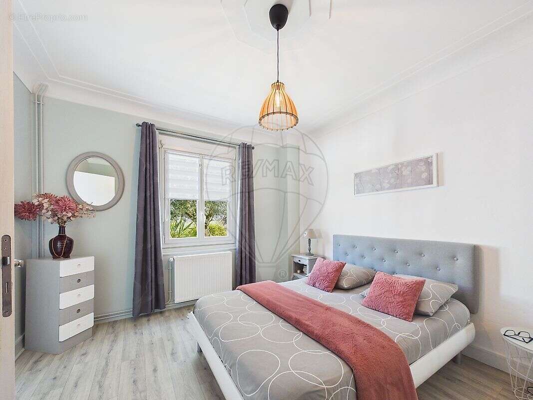 Maison à VAUX-SUR-MER