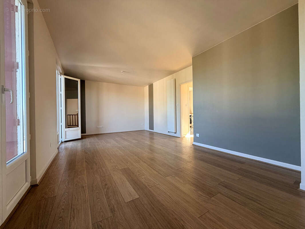Maison Aurillac 5 pièces 101 m² sur une parcelle de 433 m² - photo 3