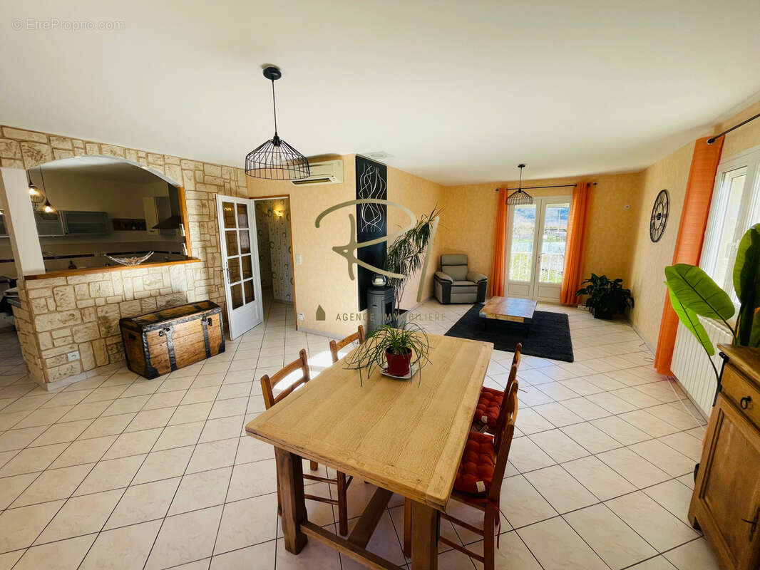 Maison à SAINT-SERNIN