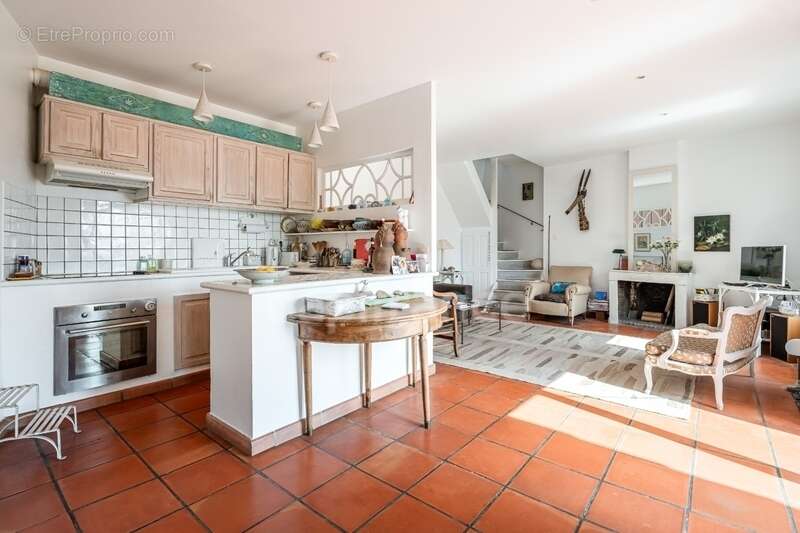 Maison à MARSEILLE-7E