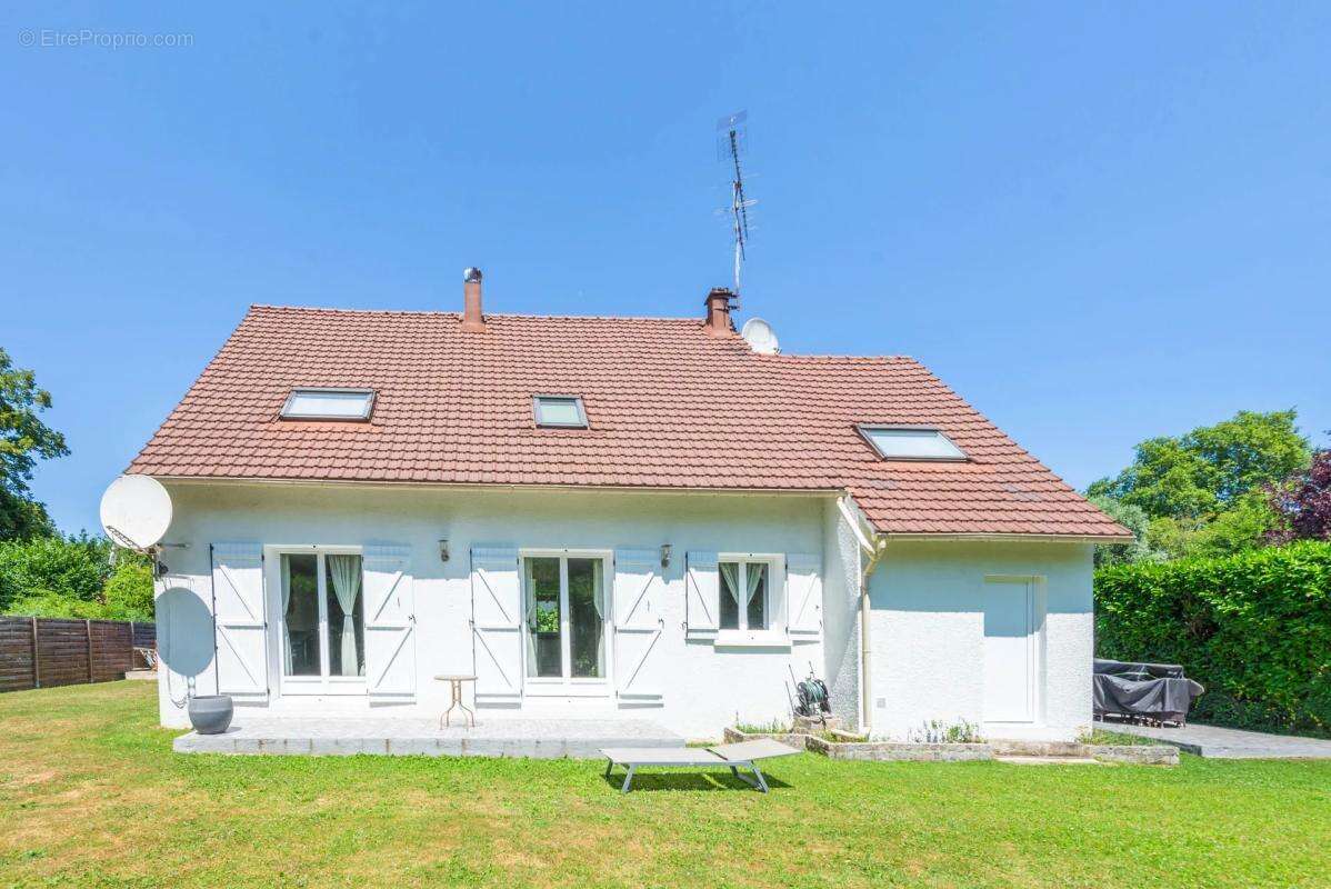 Maison familiale rénovée 4 chambres, environnement bucolique à Saint-Arnoult-en-Yvelines - photo 23