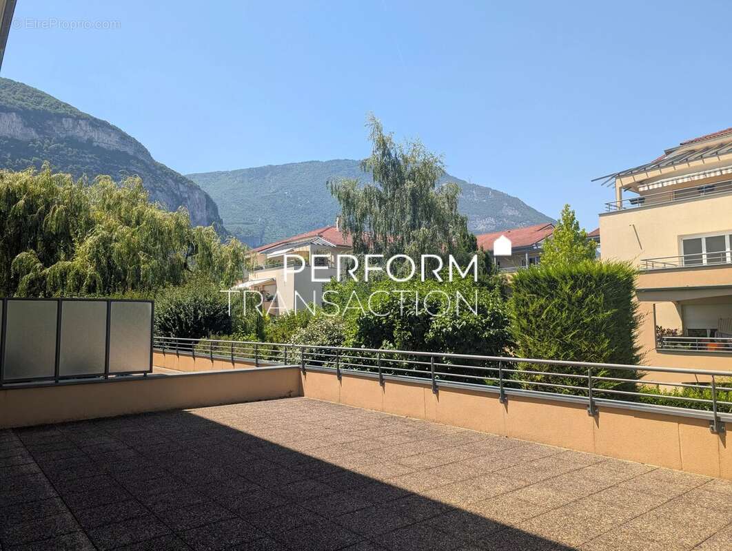 Appartement à SASSENAGE