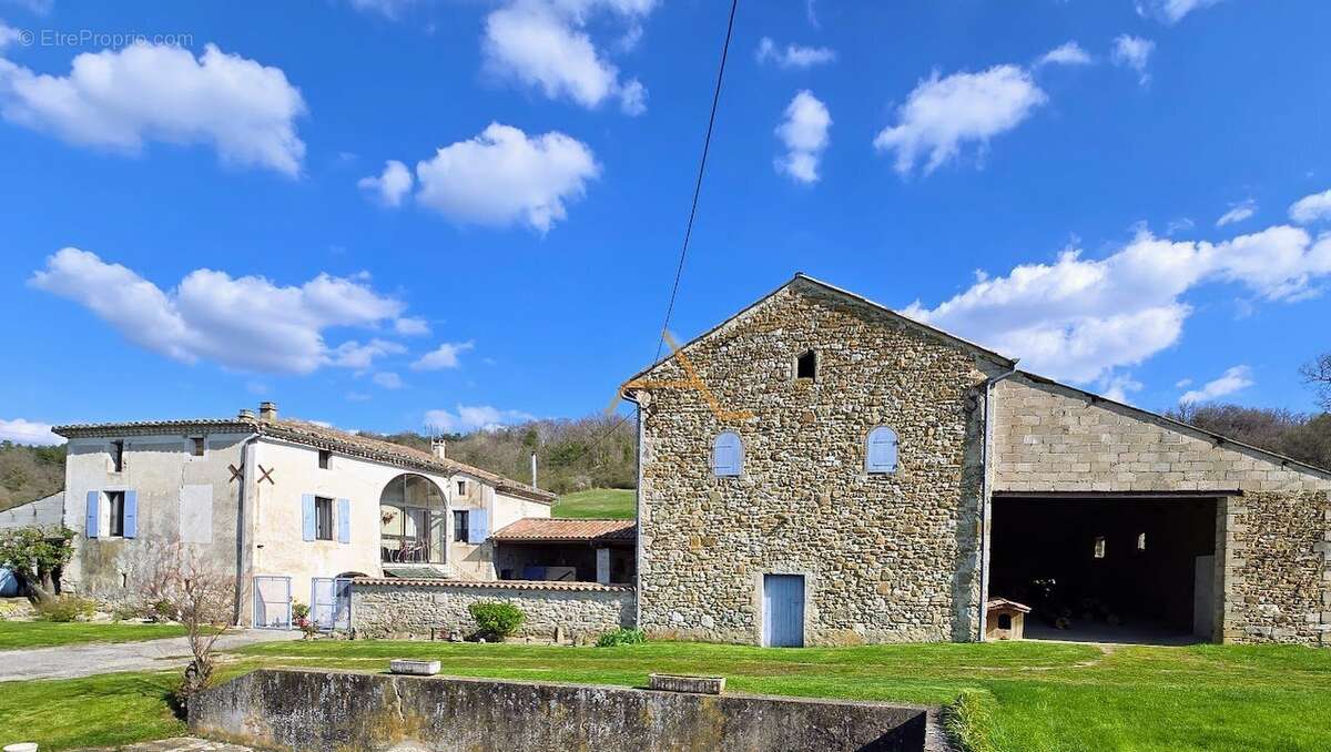 Ferme en pierre - photo 2