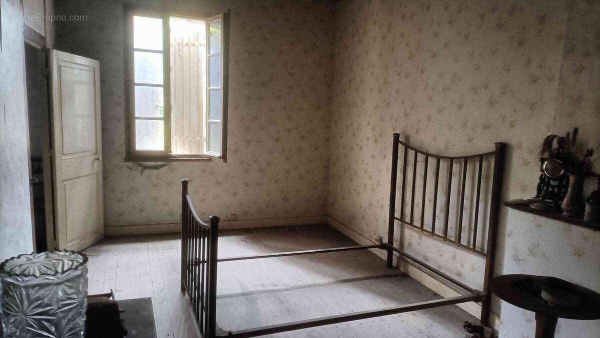 Maison à SAINT-AUBIN-DE-LANQUAIS