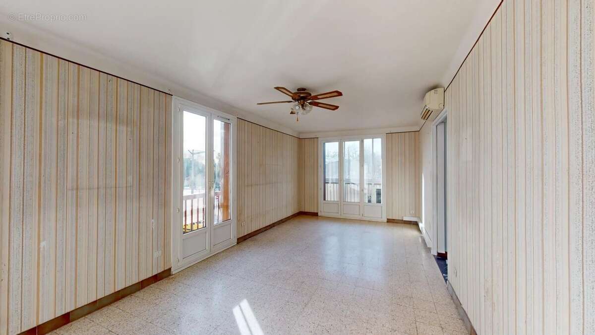 Appartement à PORT-DE-BOUC