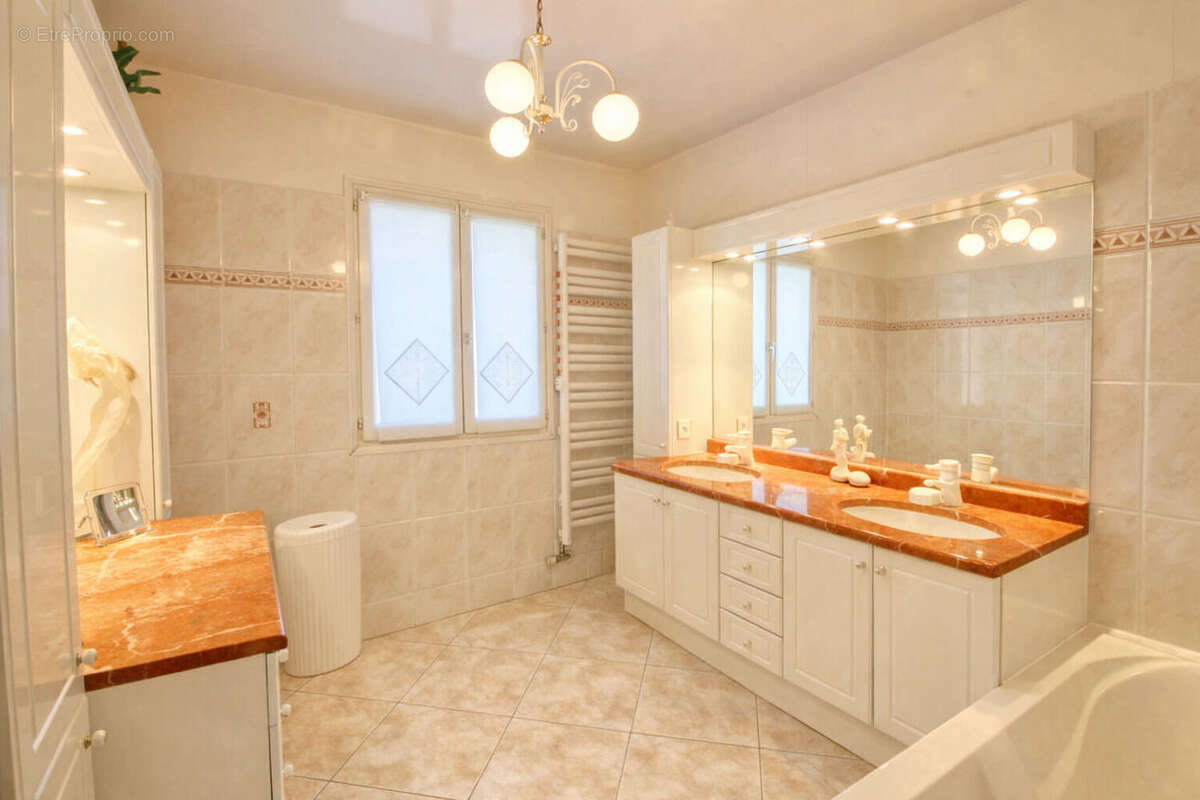 Maison Antony 6 pièce(s) 142 m2 - photo 11