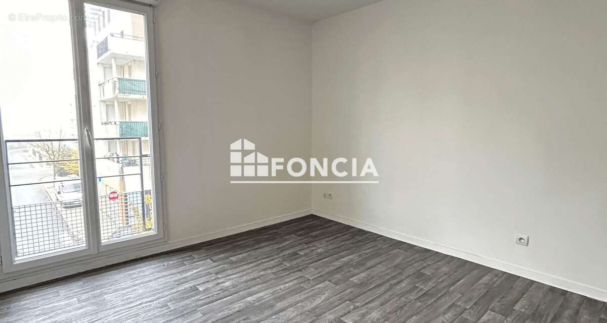 Appartement à LUCE