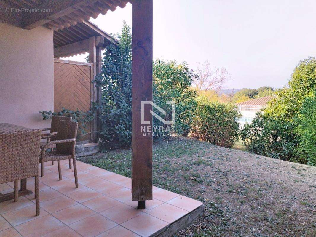 Appartement à MONTAUROUX