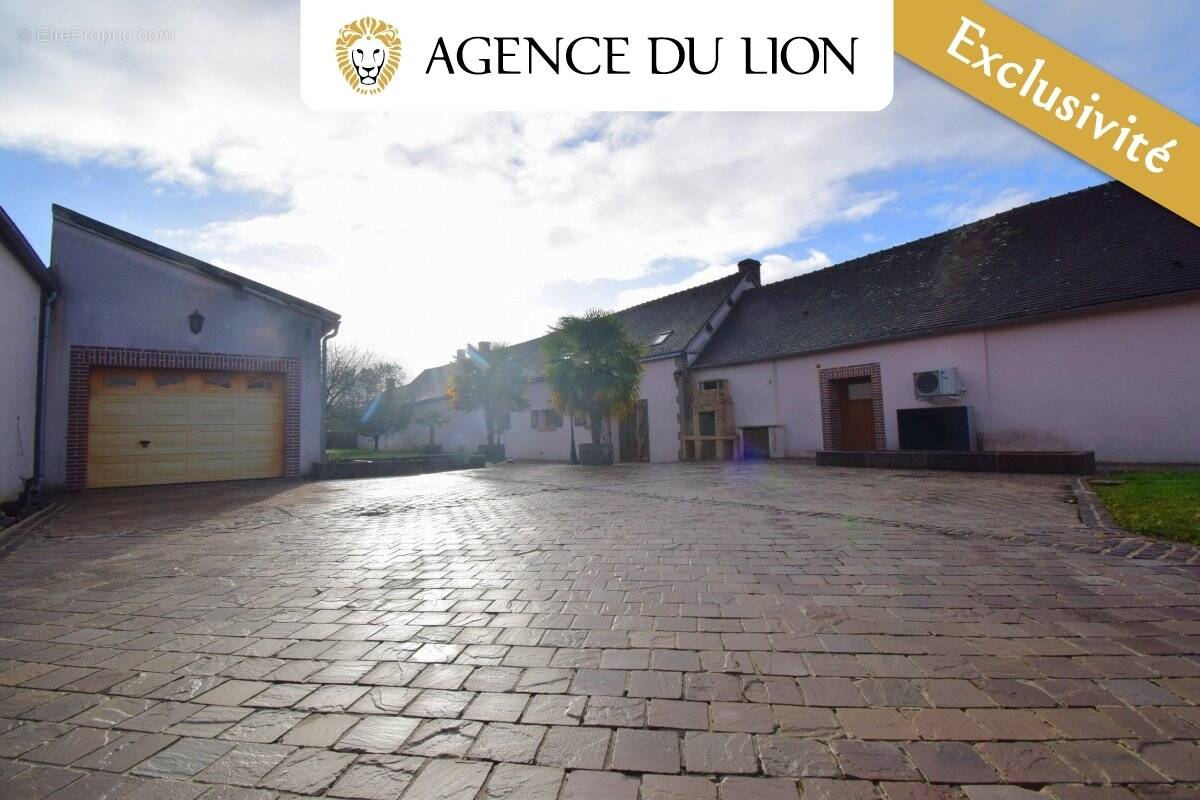 Maison à SAINT-LUBIN-DES-JONCHERETS