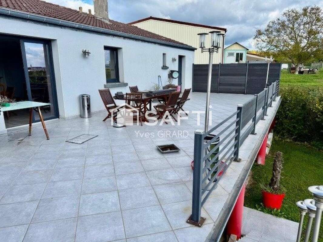 Photo 2 - Maison à BELLEVILLE-SUR-MEUSE