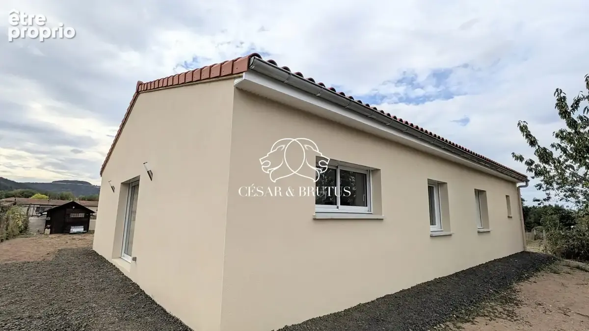 Maison 5 pièces 108 m² à vendre à Lavoute-Sur-Loire (43800) - photo 4