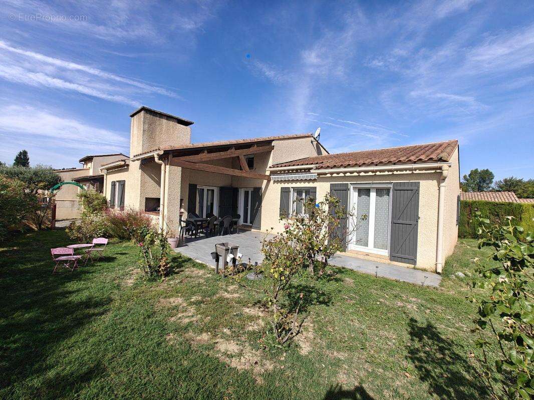Maison à COURNANEL