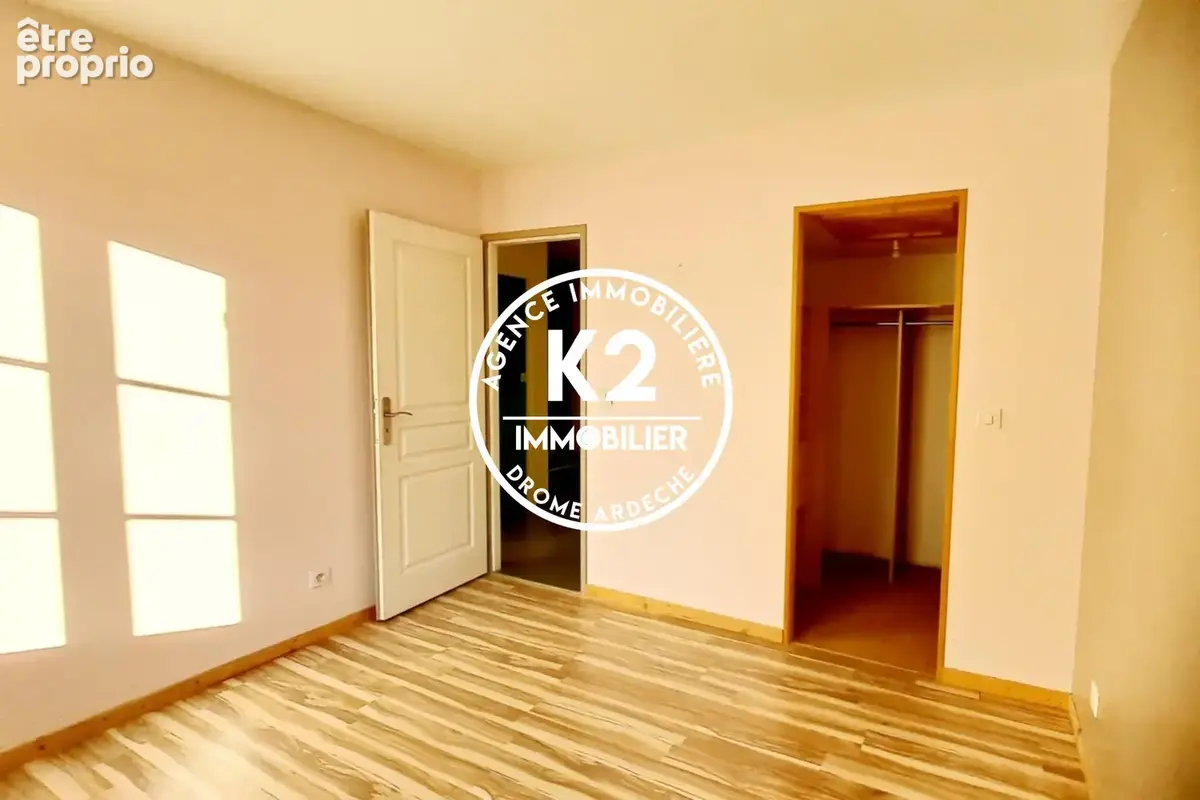 Appartement 4 pièces 109 m² à vendre à Montboucher-Sur-Jabron (26740) - photo 5