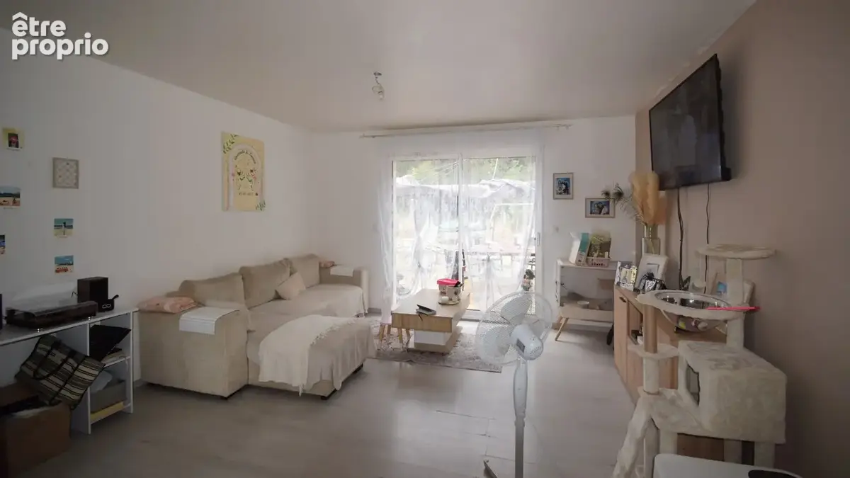 À VENDRE - Pavillon de plain-pied à BRUGHEAS avec jardin. - photo 2