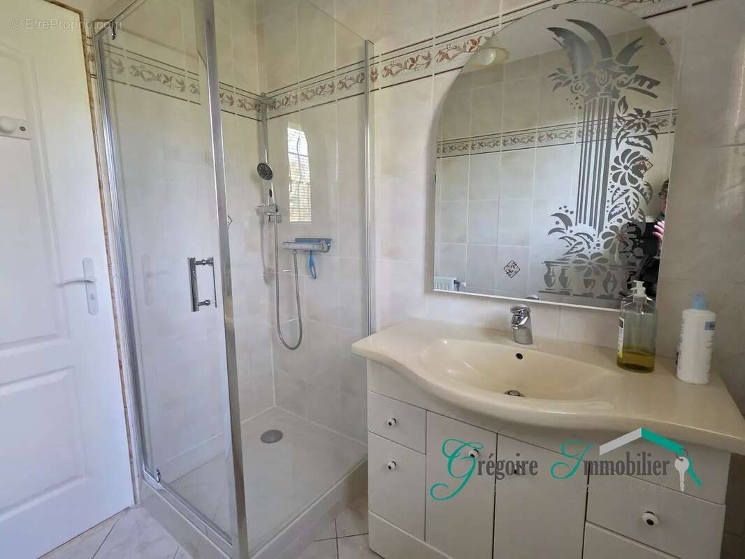 Maison à LA GENEVRAYE