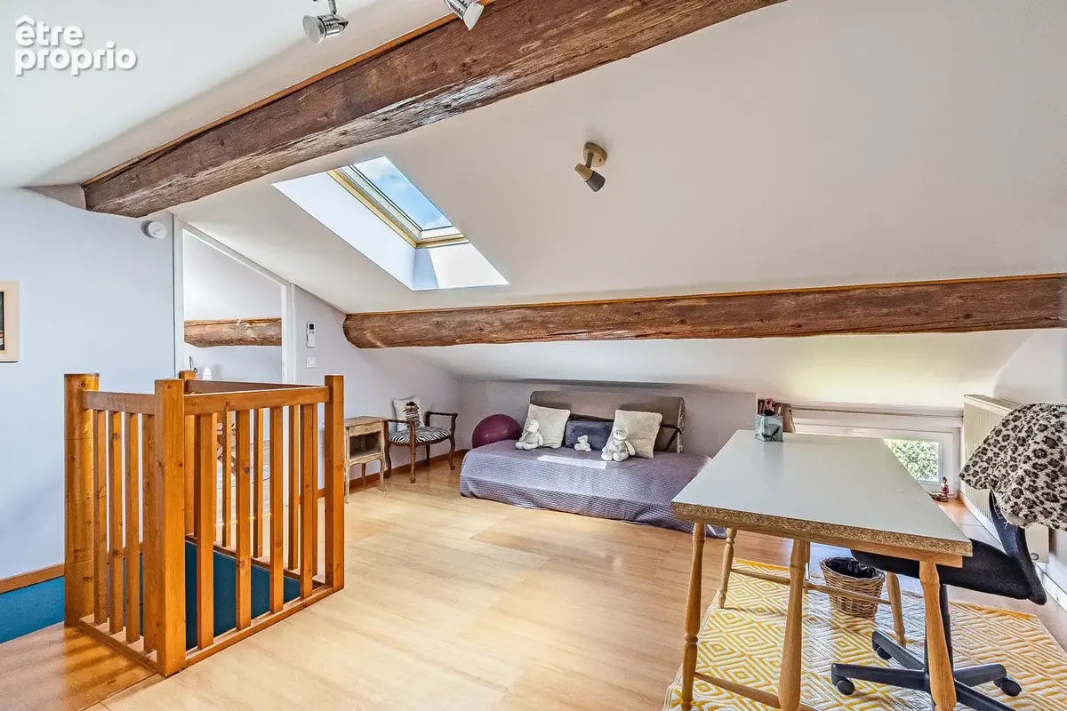 Au cœur de Lachassagne, belle maison de village 3 chambres - photo 8