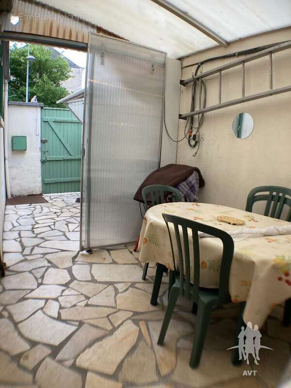 Maison à CHATILLON-SUR-INDRE