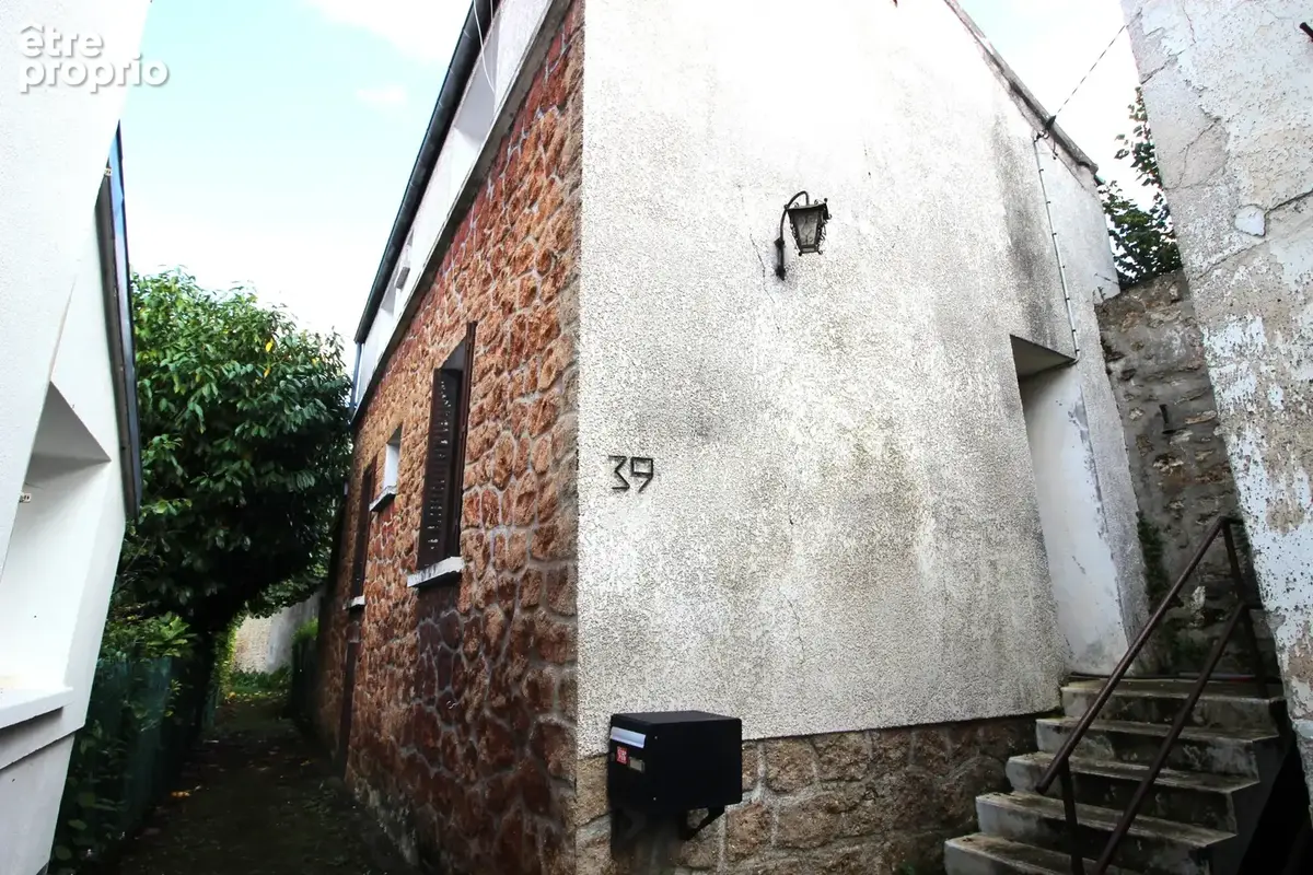 À Brunoy, dans un secteur agréable, découvrez cette maison pleine de potentiel d’environ 48 m2, édifiée sur un - photo 11
