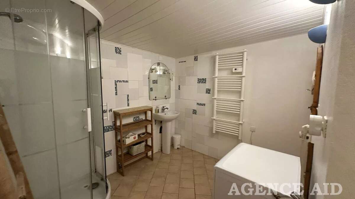 Maison à CUGES-LES-PINS
