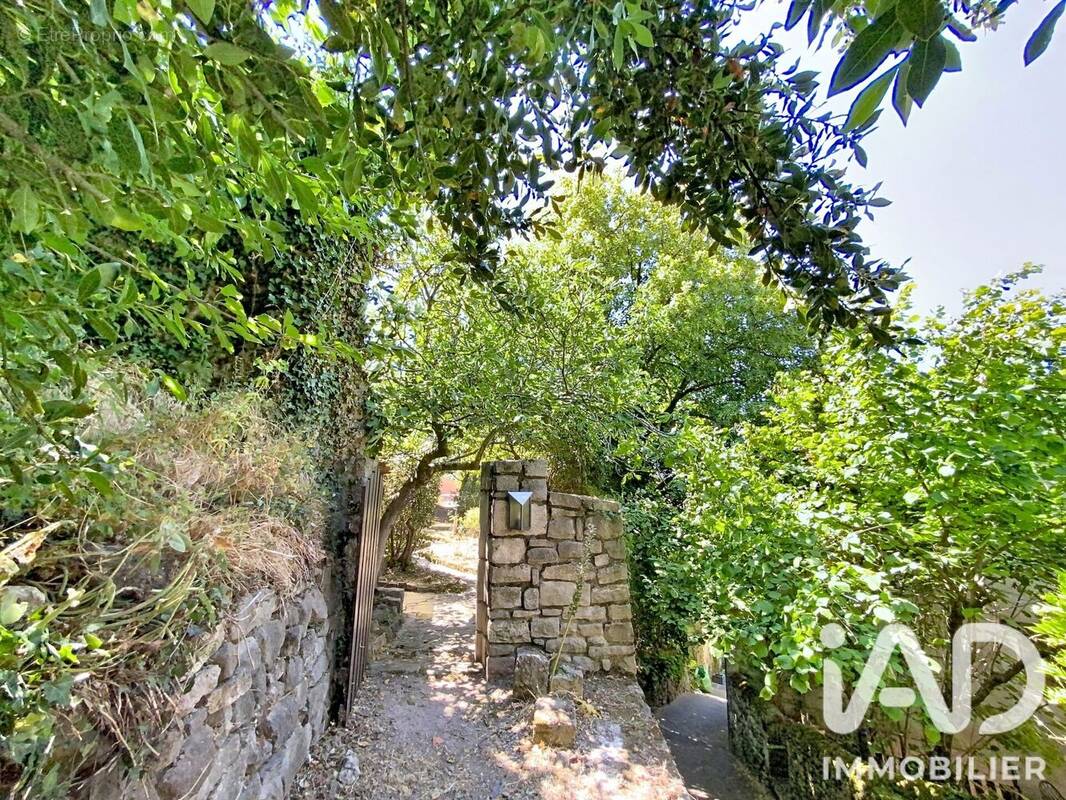 Photo 1 - Maison à LA BEGUDE-DE-MAZENC