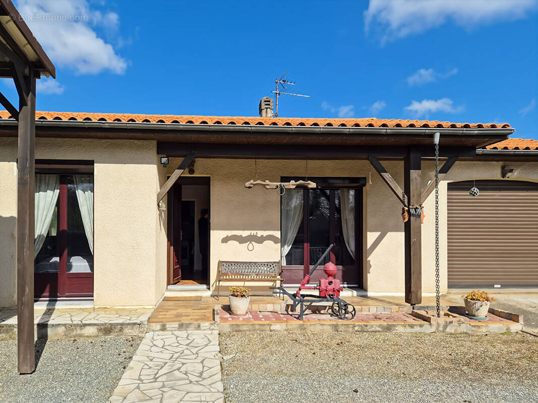 Maison à VILLENAVE-D'ORNON