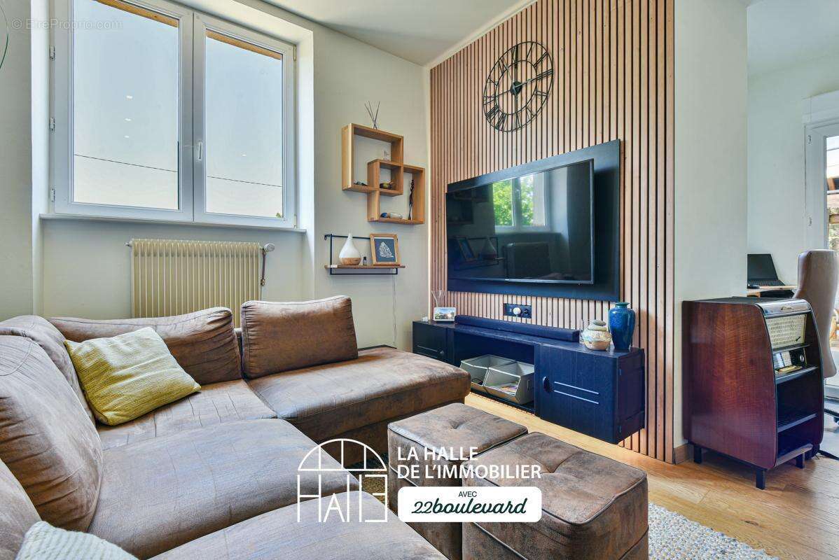 Maison 143 m² à Le Palais-Sur-Vienne  - photo 2